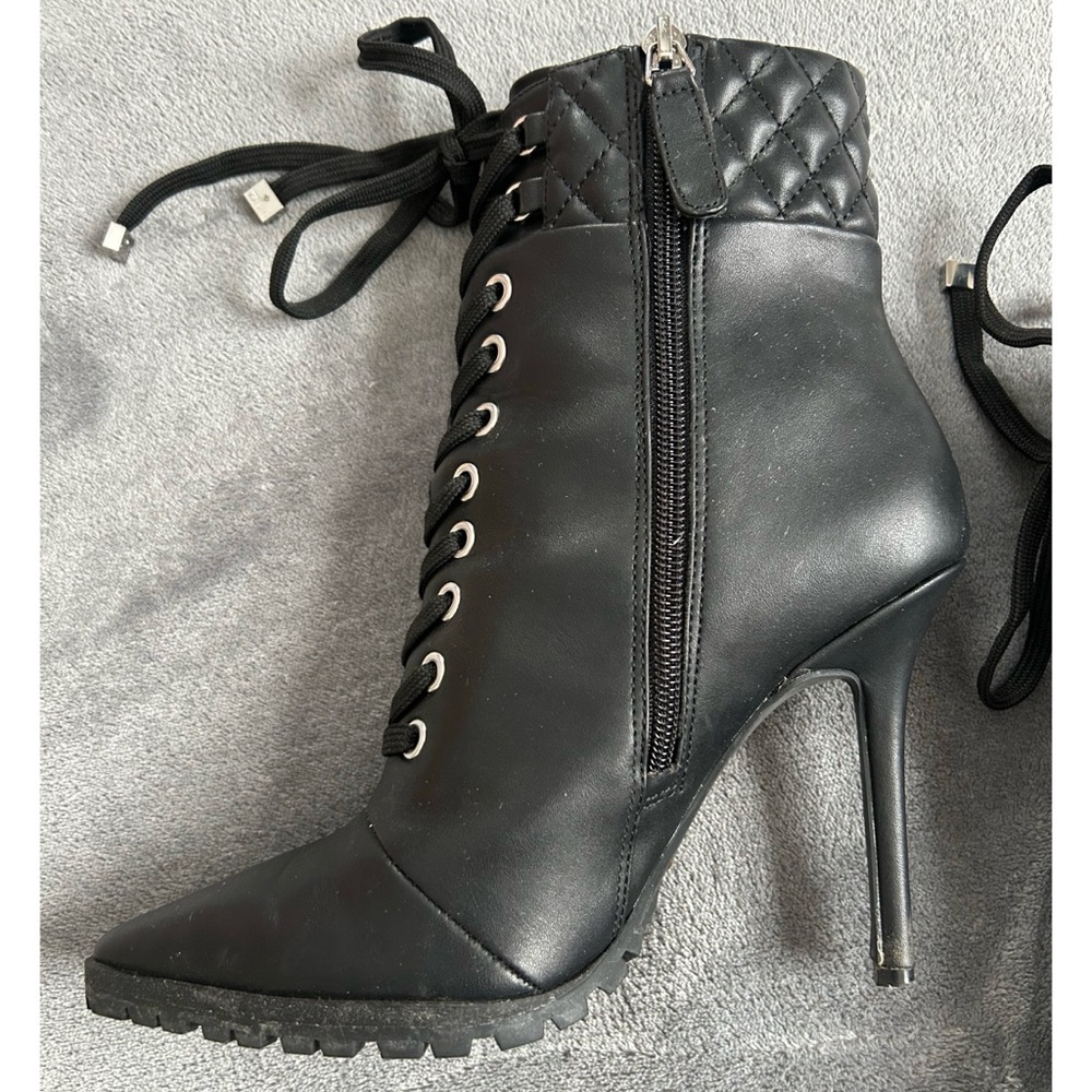 🖤 Jennifer Lopez Lace Up Boots - Picture 2 of 7